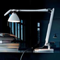LED-skrivebordslampe Fortebraccio med LED, hvit
