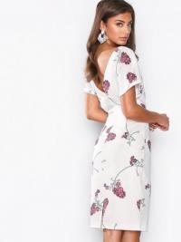 Figurnære kjole - Mønstret NLY Trend Kimono Midi Dress