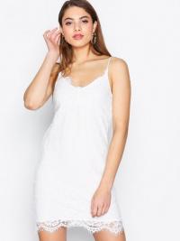 Figurnære kjole - White Motel Posy Lace Dress