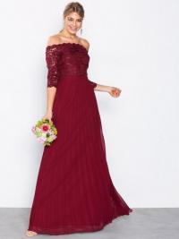Figurnære kjole - Burgundy NLY Eve Off Shoulder Lace Gown